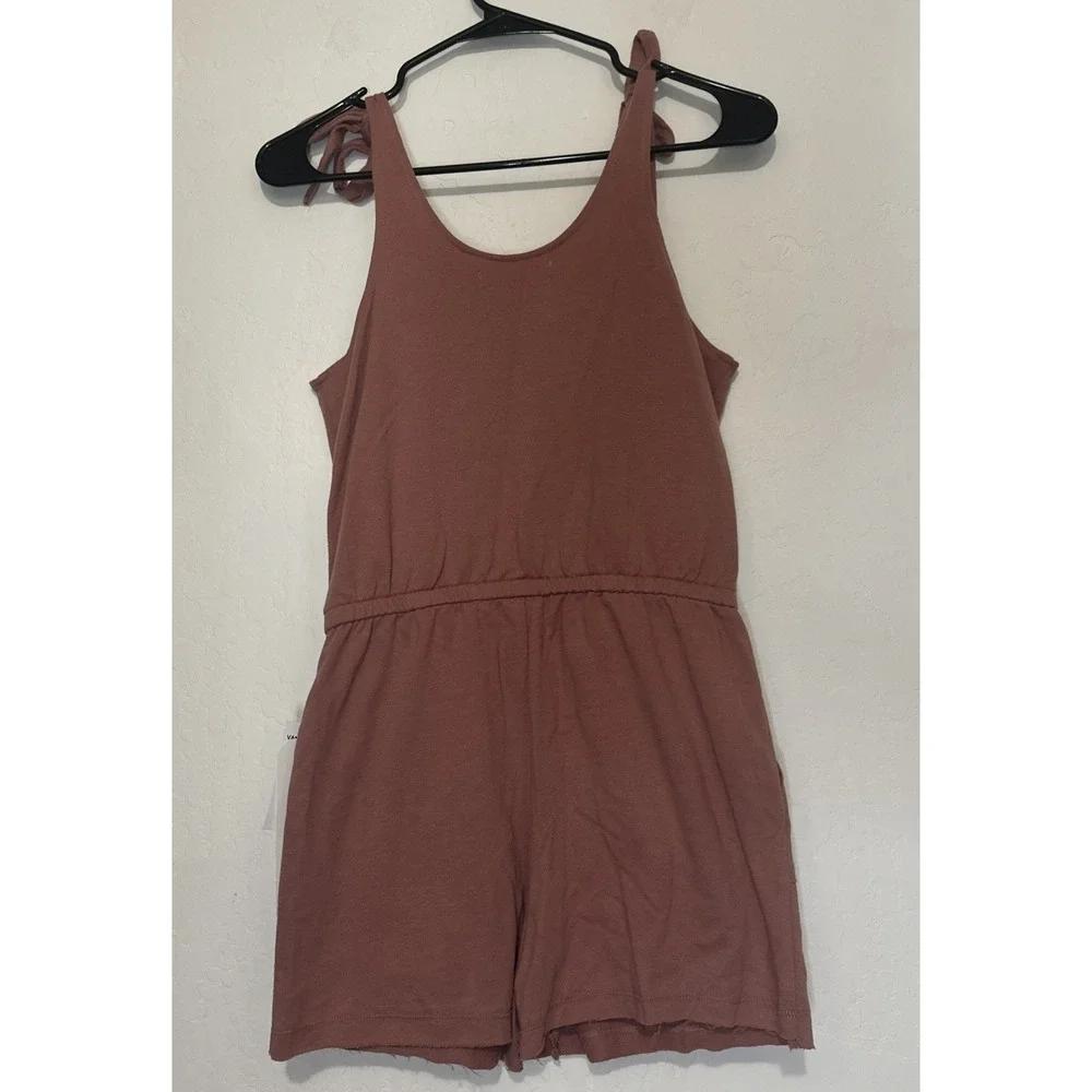 Vanilla Star Girls Romper Size‎ Large With Elastic Waist & Pockets Color Guava